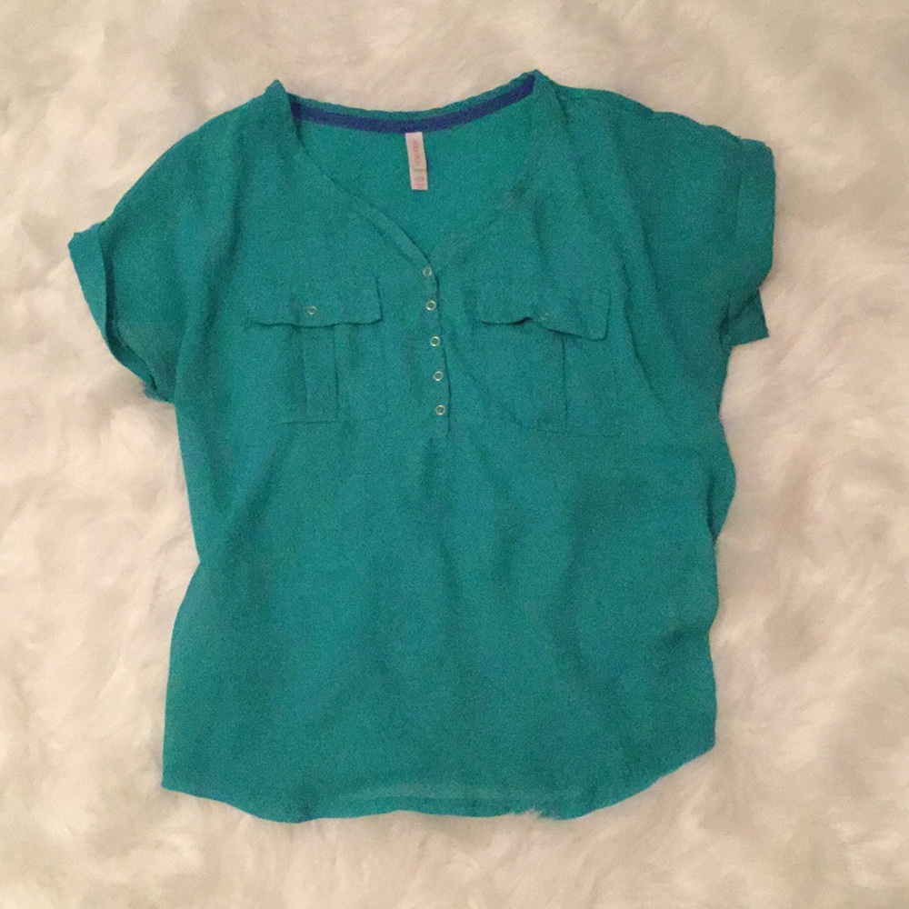 Aqua shirt